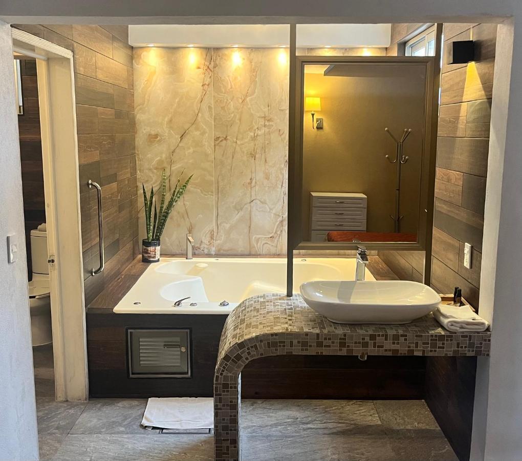Hotel Del Valle Inn Pachuca エクステリア 写真