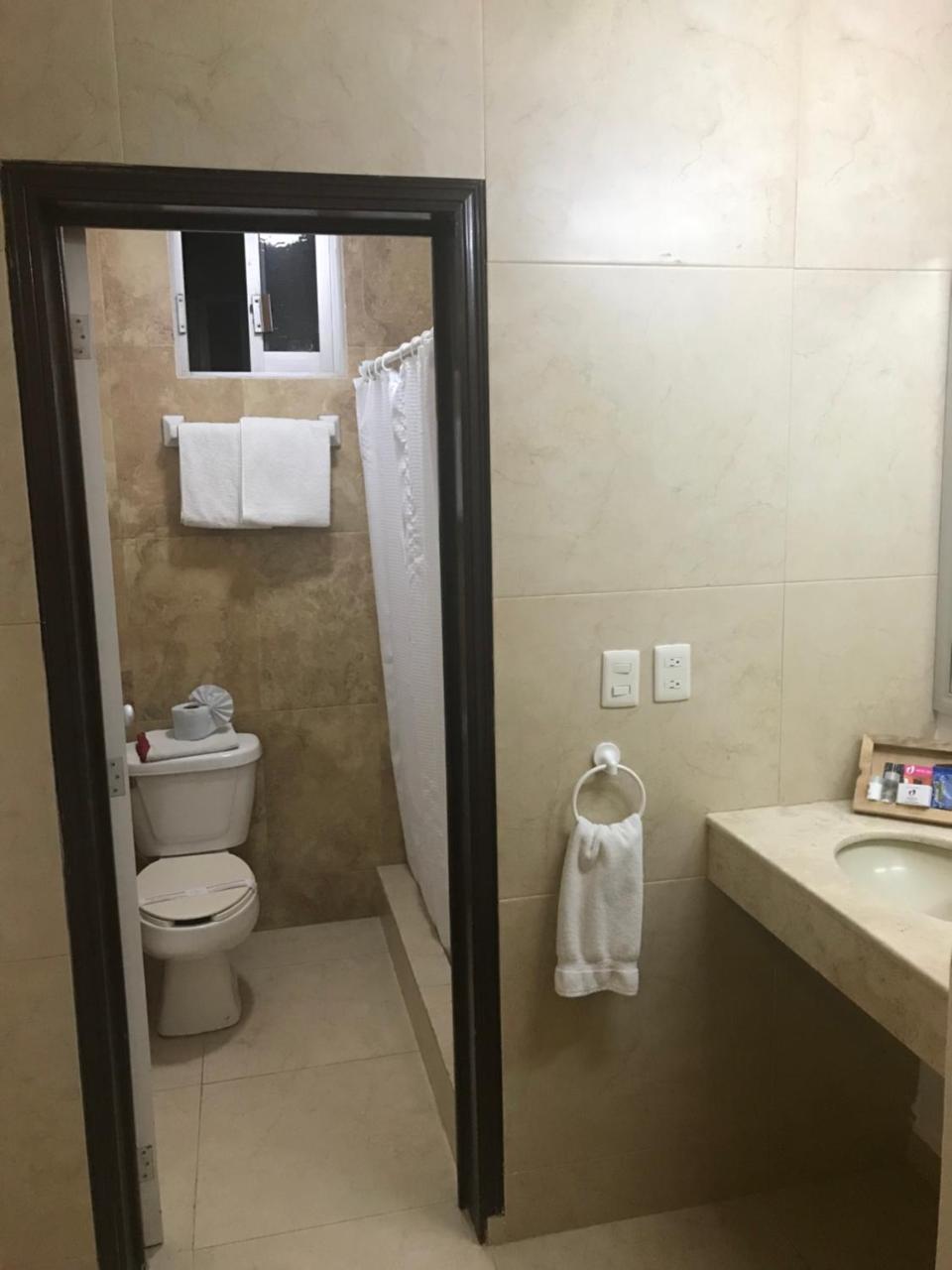 Hotel Del Valle Inn Pachuca エクステリア 写真